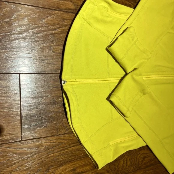 Lululemon classic Forme Jacket - Picture 6 of 6